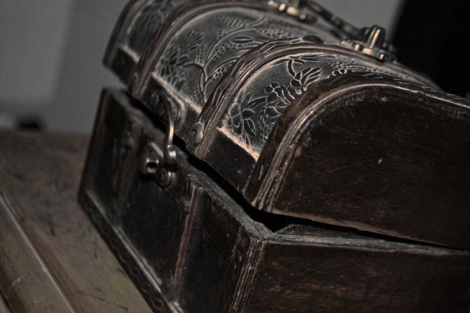 Box Jewelry Chest