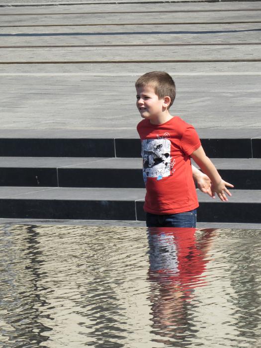 Water Square Kid