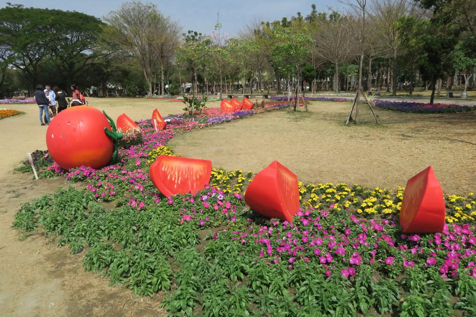 Tainan'S Flowers Offering Tomato