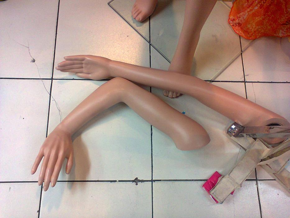 Mannequin Zombie Body Parts