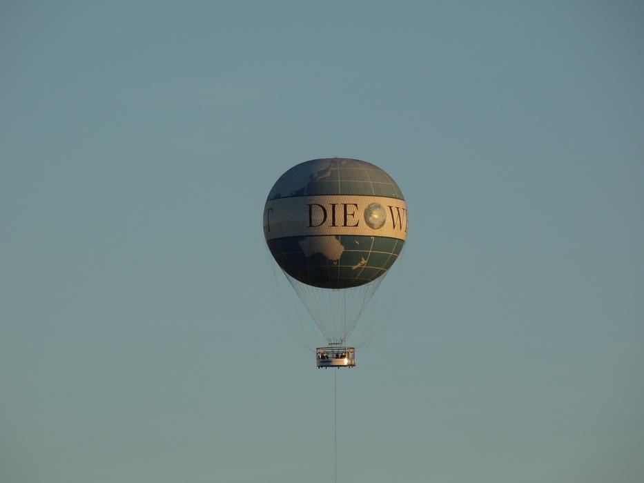 Balloon