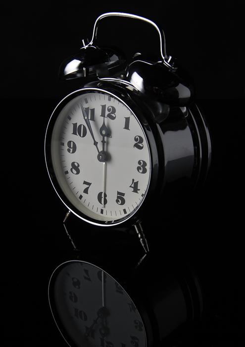 Black alarm clock for waking up