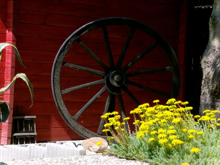 Wagon Wheel Farmhouse
