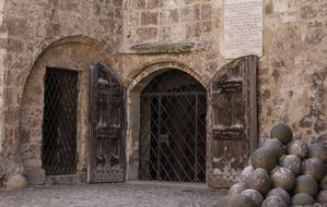 Gates Burg Kanonnenkugel