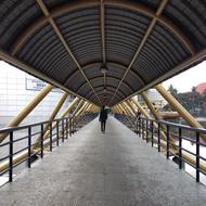 Bridge Vanishingpoint Walk