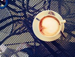 coffee on mesh table