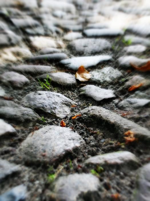 Away Stones Steinweg