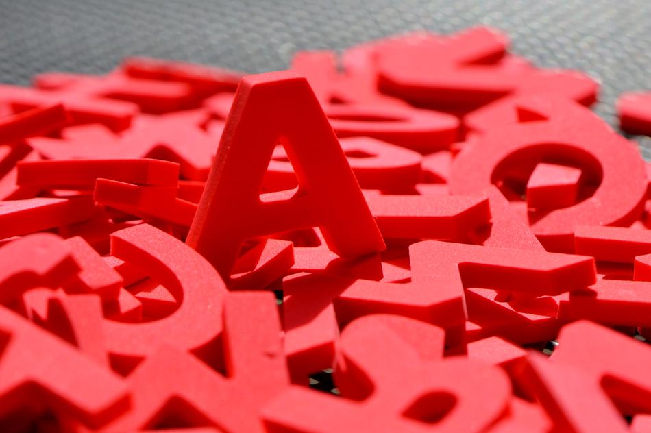 Letters Moosgummi Red