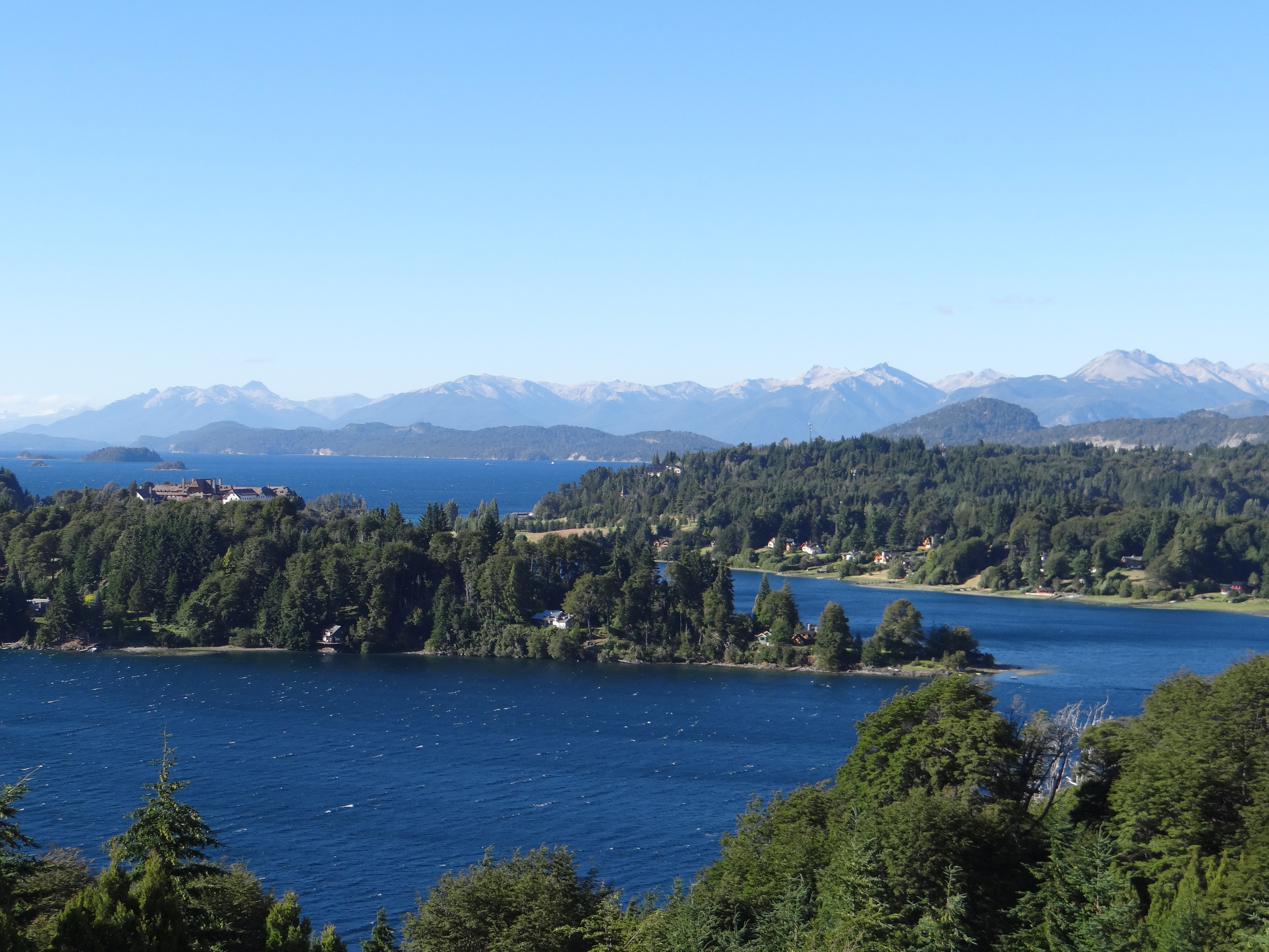 Выберите озеро. Озеро Барилоче. Bariloche Аргентина. Патагония Барилоче. Озерный край Барилоче.