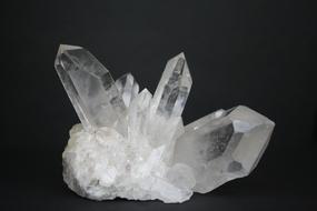 rocky crystal white
