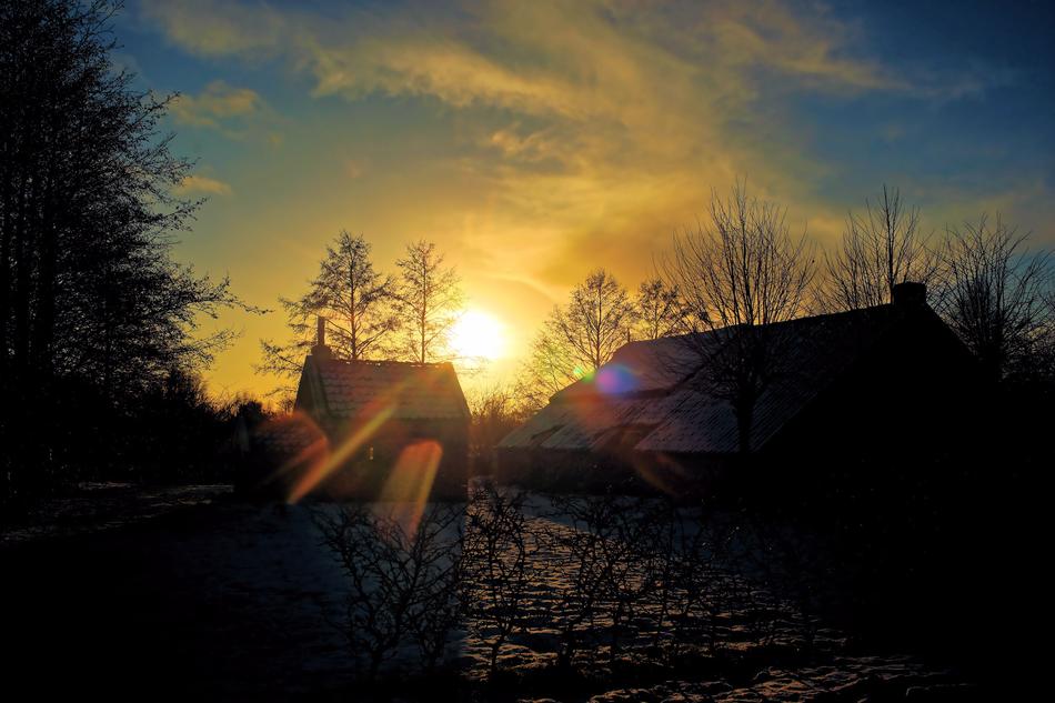 Backlighting Winter Fehnhaus