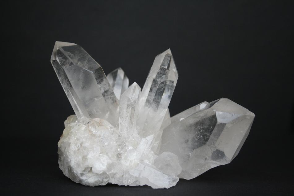 rocky crystal white