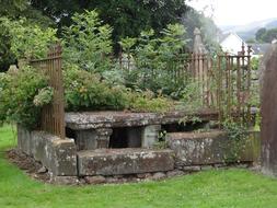 Grave Crypt Death