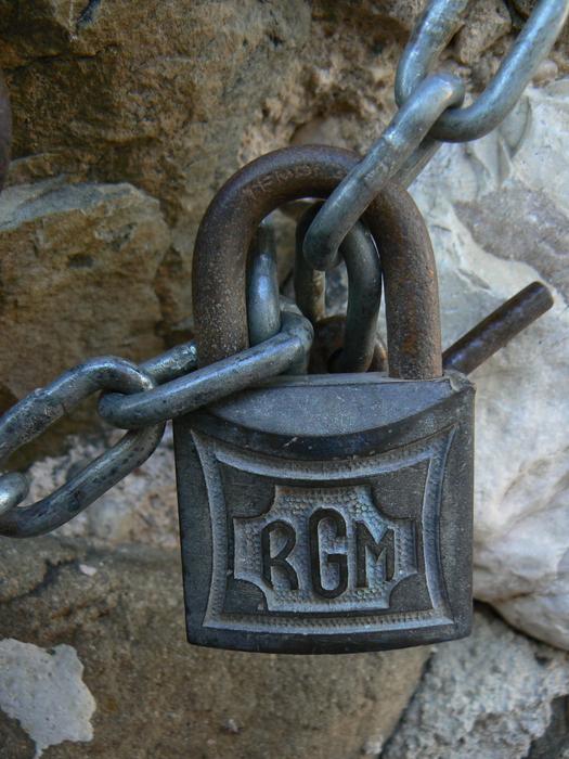 Padlock Old String