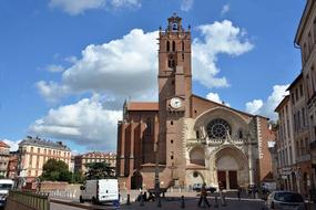 saint etienne cathedral attraction