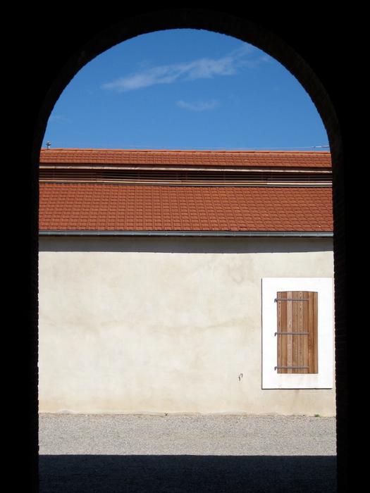 arch door paulilles dynamite