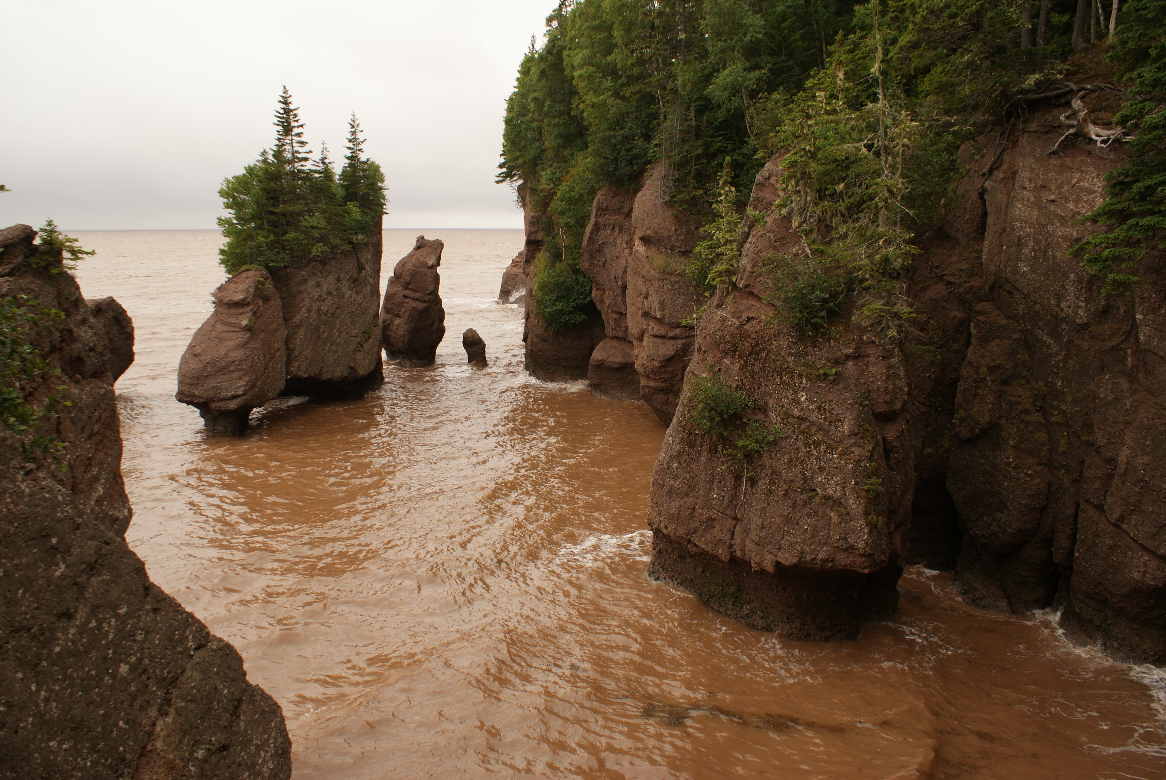 ...Resolution: 3872x2592, File size: , brown sea in the rocks picture with ...