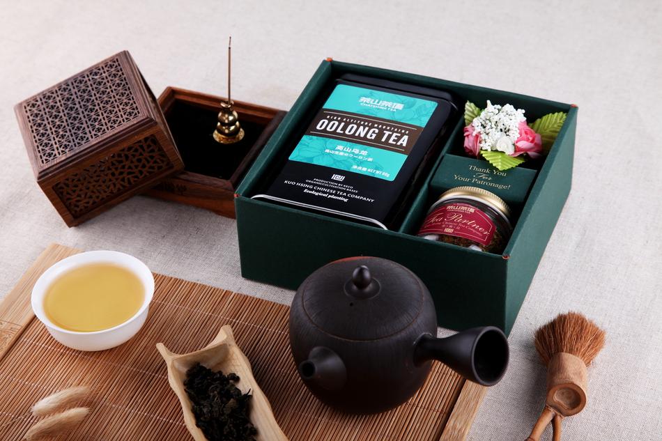 Tea set in a box on the table