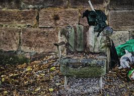 Old Chair Decay