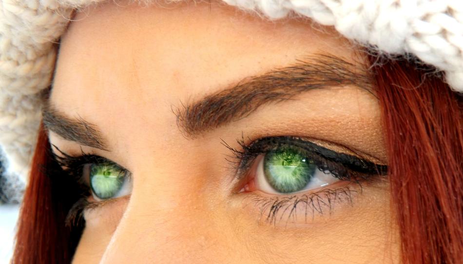 green eyed girl, close up portrait