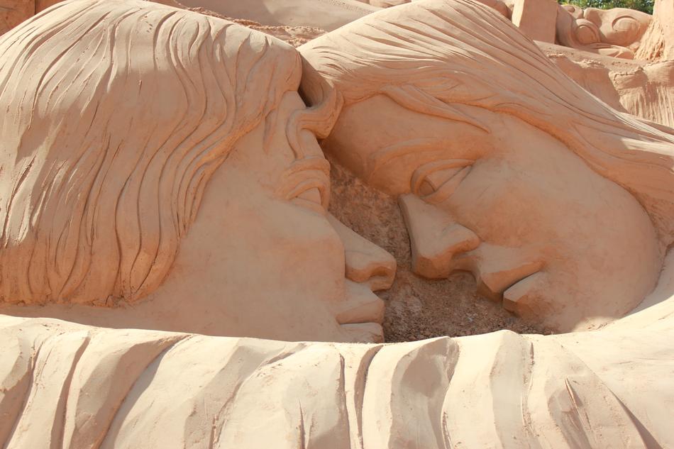 beautiful sand figure faces