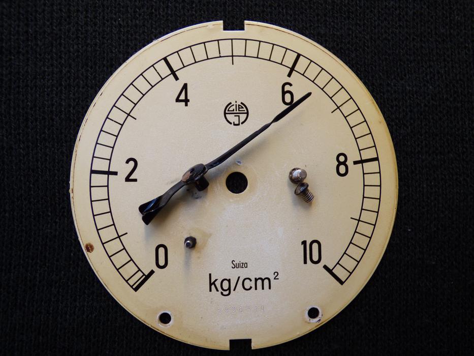 Disk Quadrant Needle Manometer