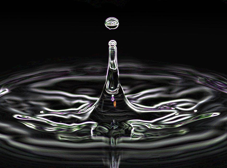 splash water in the liquid