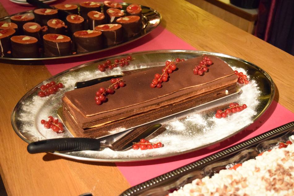Chocolate cake with berries sweet