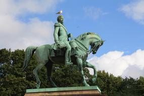 Oslo Royal Palace Statue