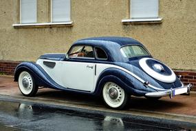 Auto Old Historically