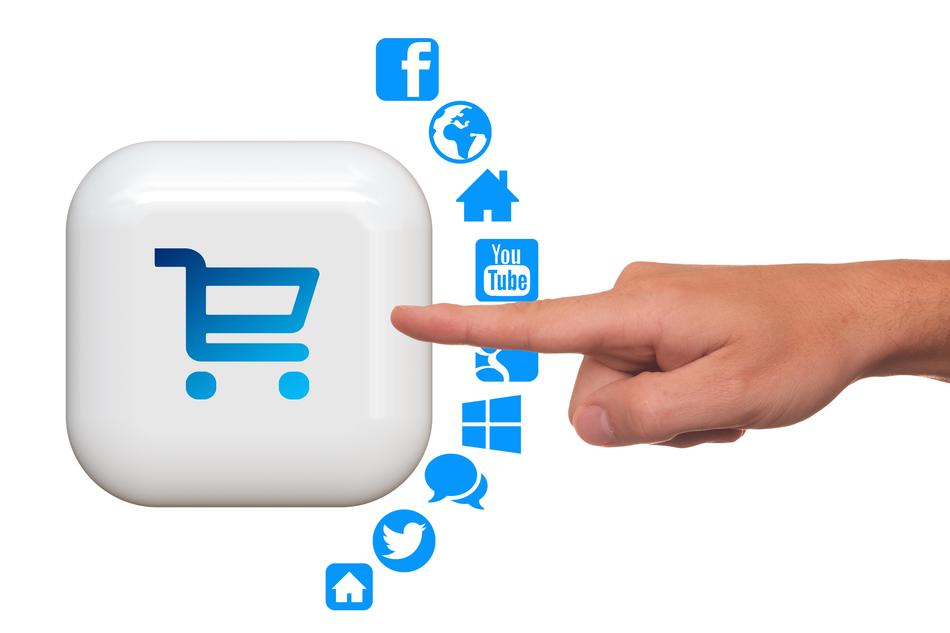 finger pointing at the icon