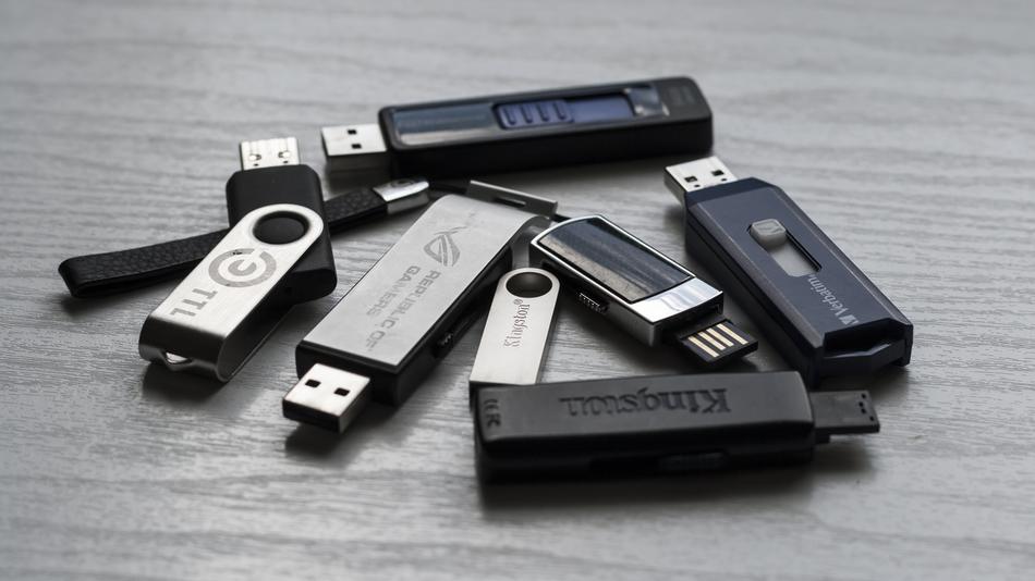 Iron thumb drives on the table