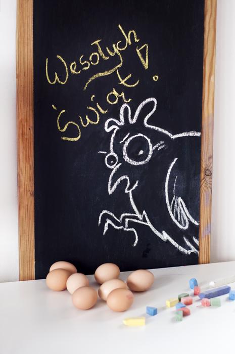 funny chicken chalk drawing