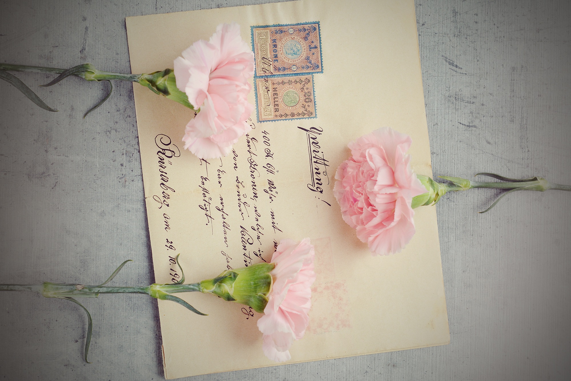 Beautiful flowers on the envelope free image download