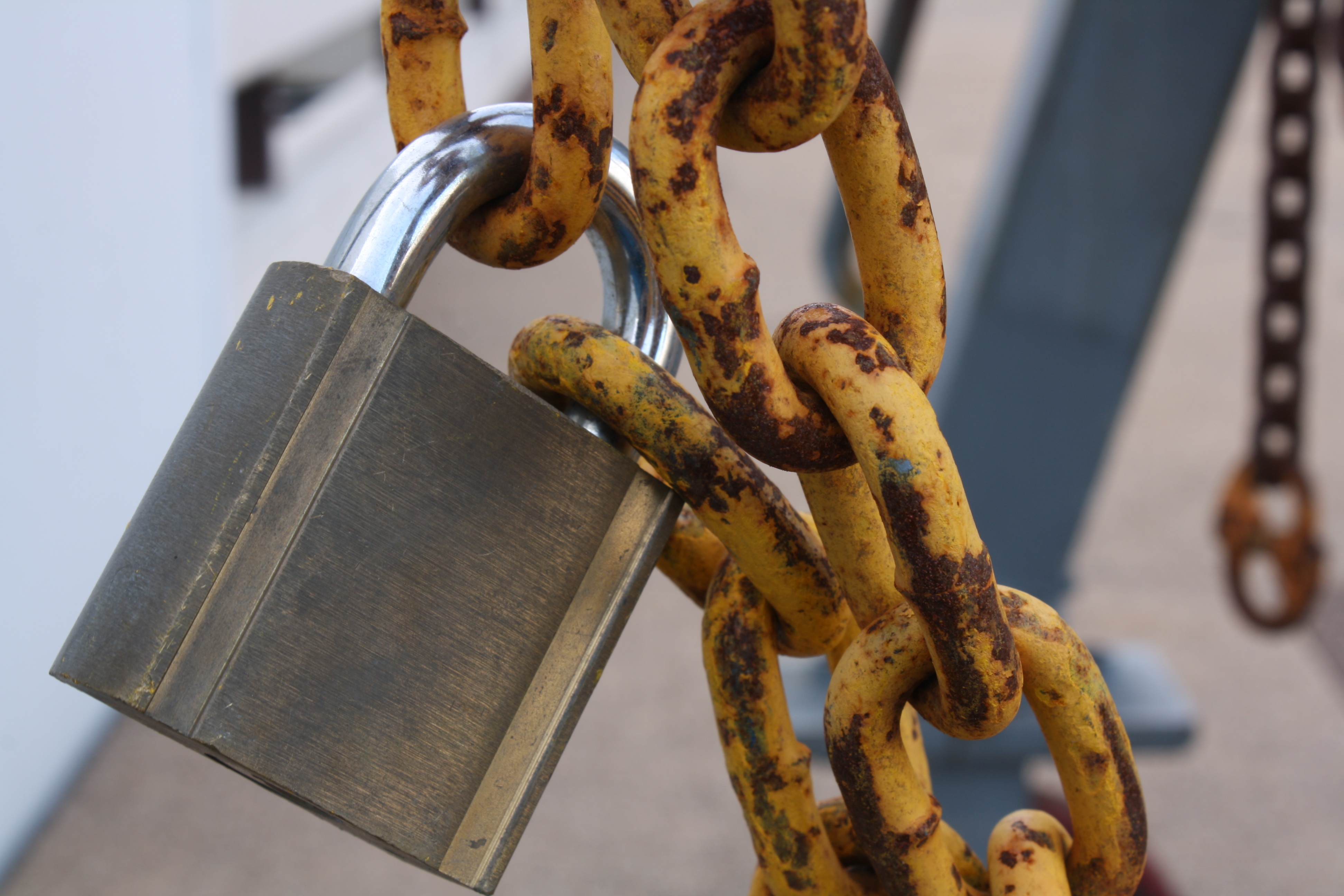 Rusty metal Chain Lock free image download