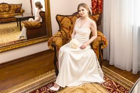 Bride Wedding Room White