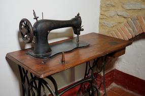 sewing machine needlework manual typewriter sewing rarity