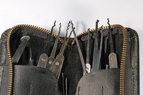 Key repair tools in a case