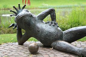 Frog Sculpture Street Art Artwork Mythical