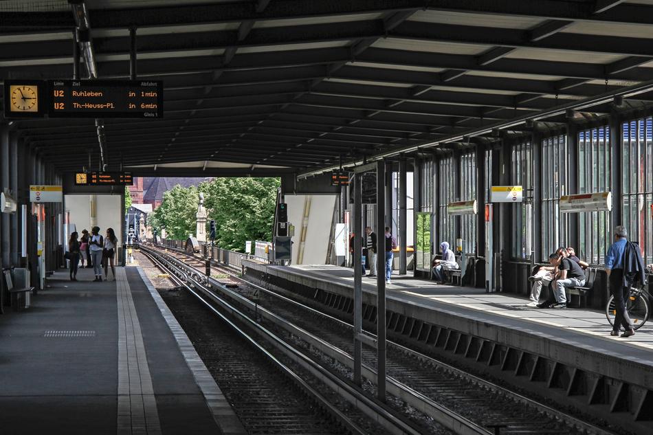 Metro Station