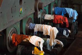 Color Cloth Straightening Machine