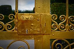golden gate to the castle