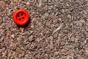 Button 4 Holes Red Close