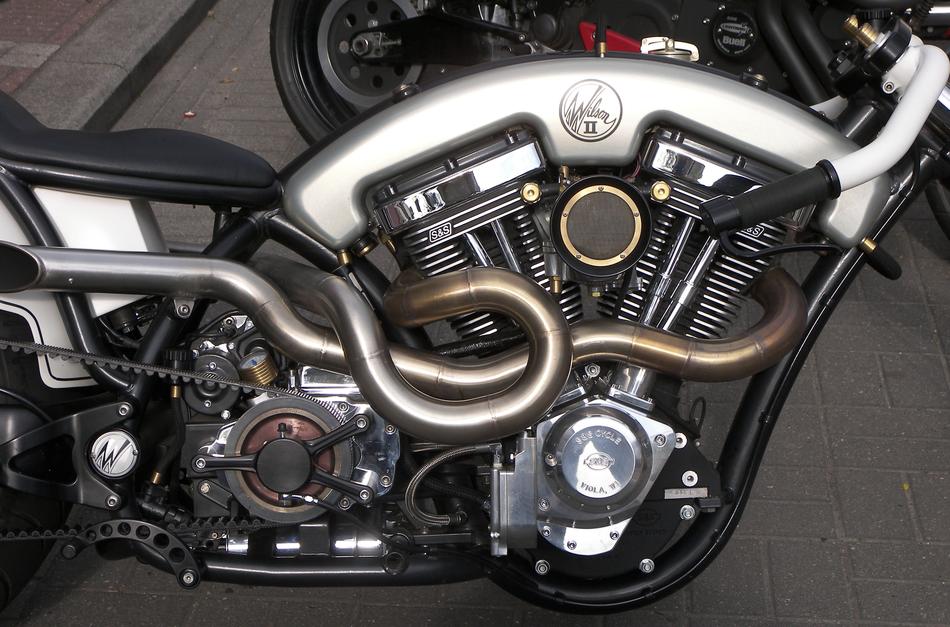 iron mechanism of the car