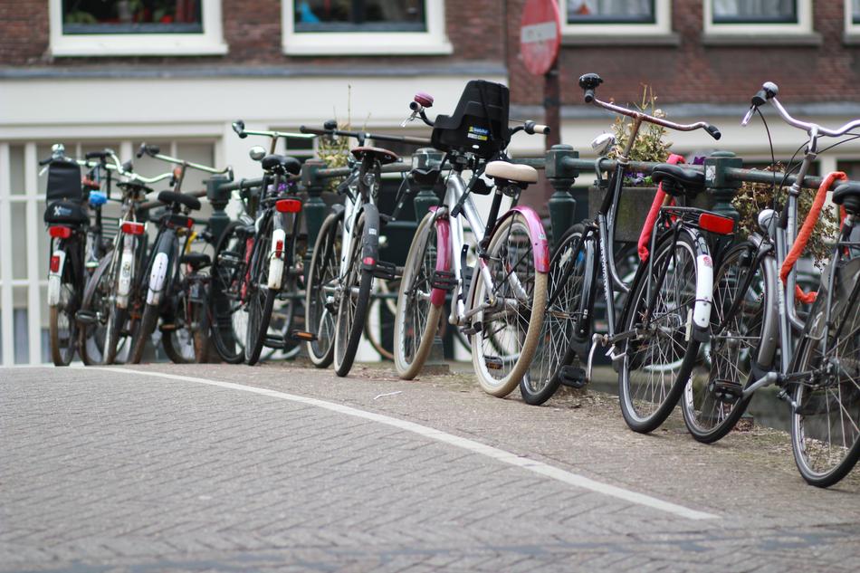 bicycle parking at the fence