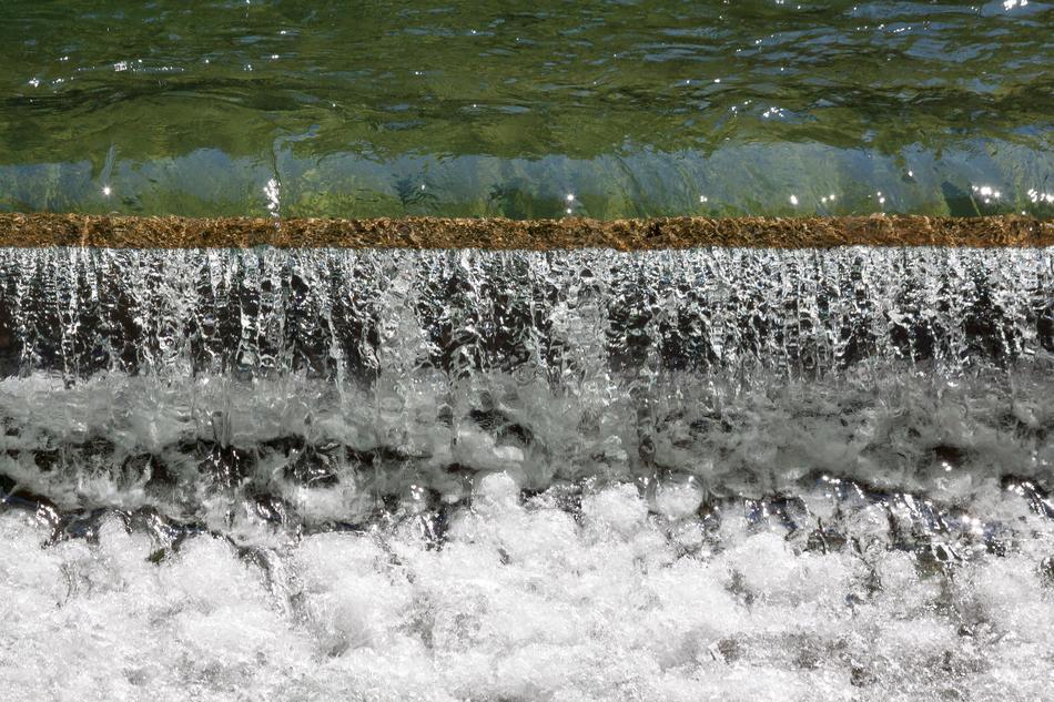 Water Barrage Clear