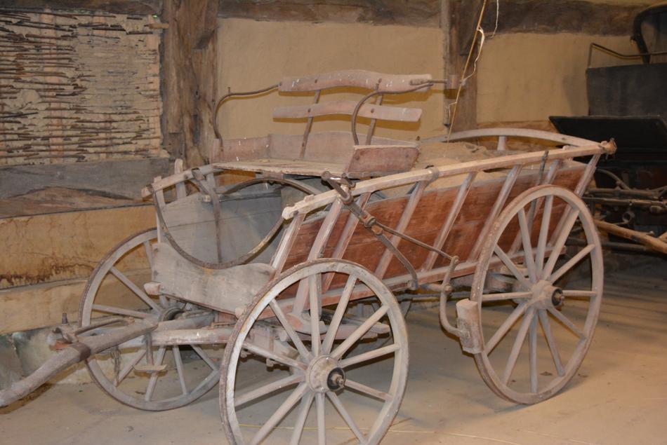 old carriage in the museum