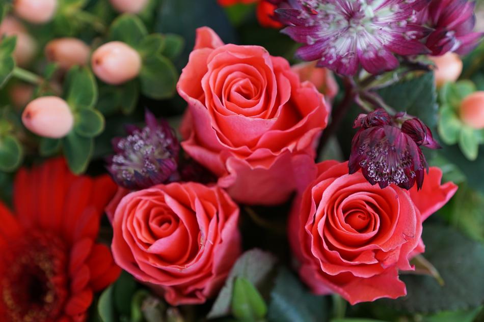 Flowers Strauss Green