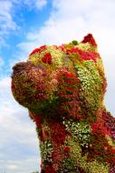 Bilbao Art Colors statue