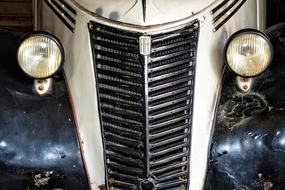 Car Front Grille Spotlight